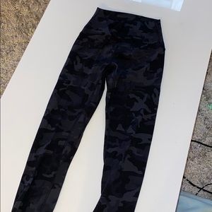 Lululemon Align camo legging